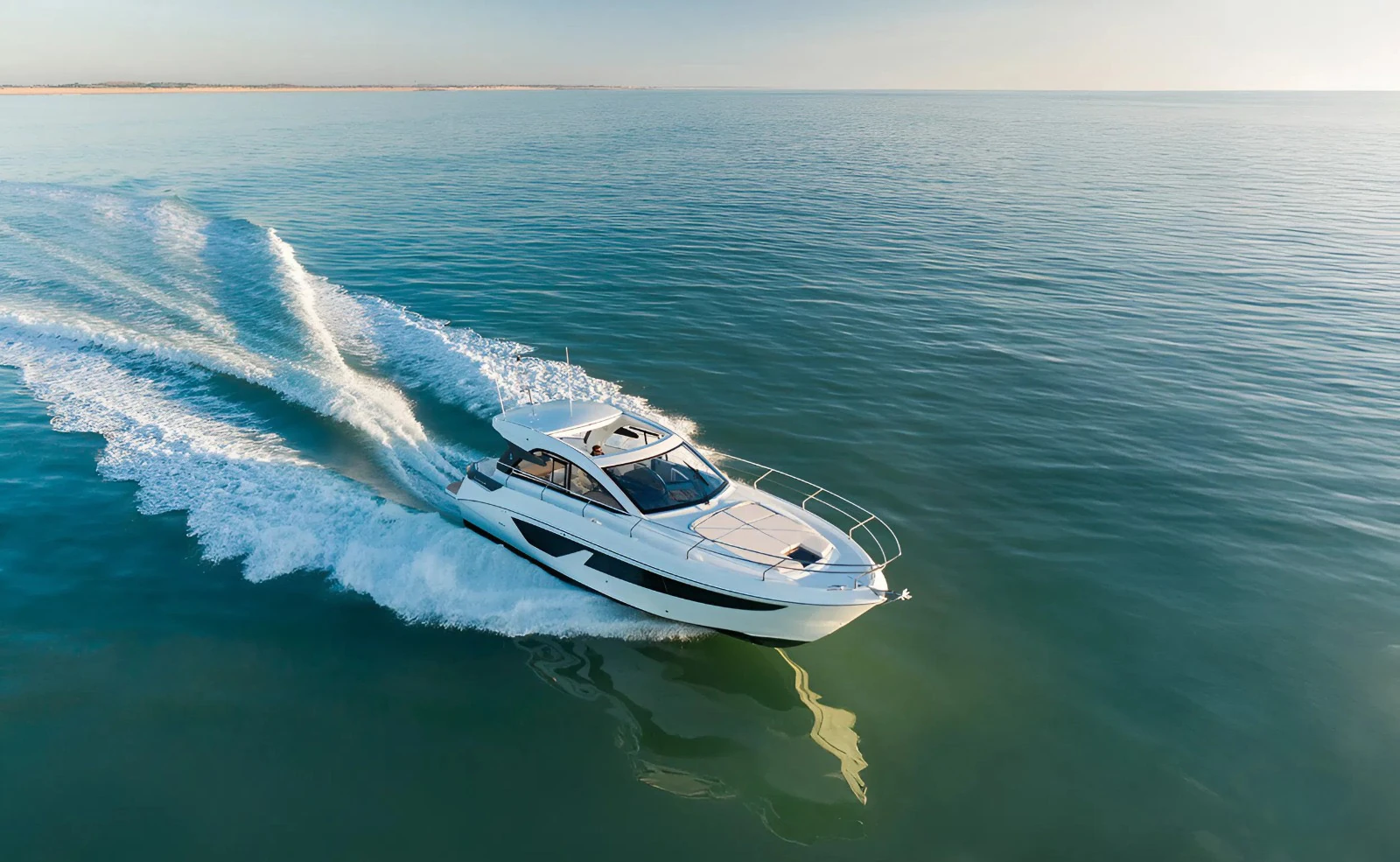 De Beneteau gran turismo serie boten van Blue Lobster yachts